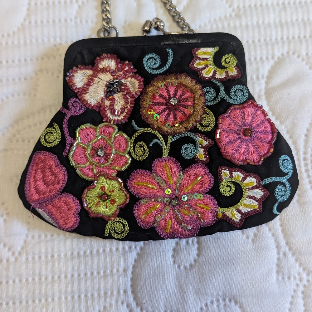 Bundle 2 Purses Beautiful - Picture 5 of 14